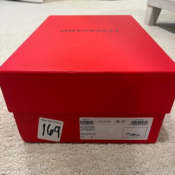 Ferragamo Loafers - Picture 9 of 9